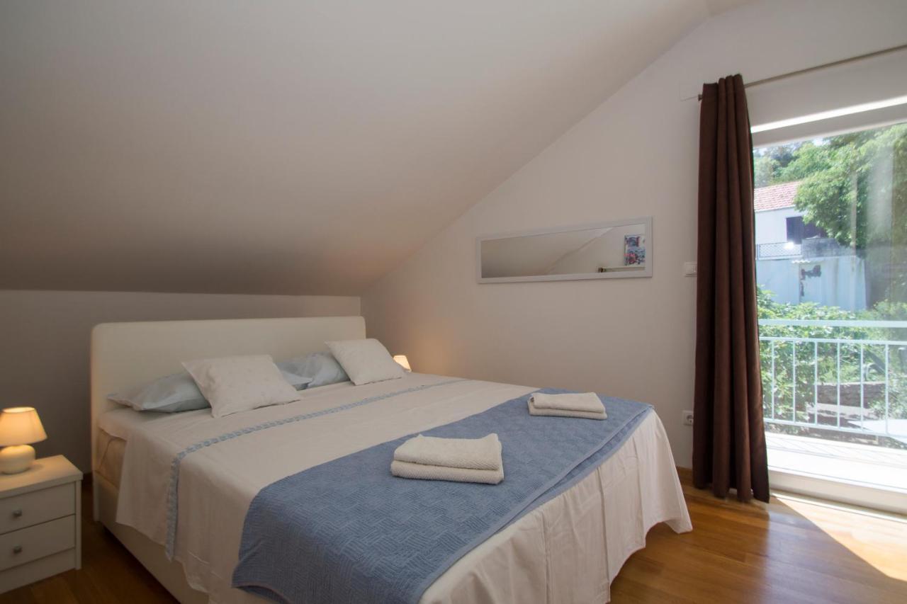 Oasis Blue Apartment กอร์จูลา ภายนอก รูปภาพ